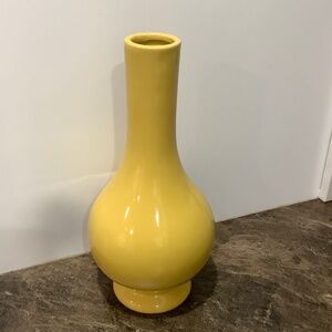Vintage HOSLEY  Pottery Yellow Vase